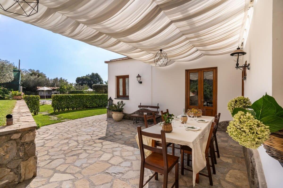 Villa Mimosa Rustic Elegance Views & Pool Massa Lubrense Eksteriør bilde