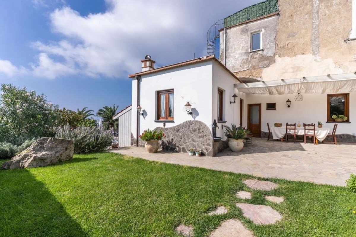 Villa Mimosa Rustic Elegance Views & Pool Massa Lubrense Eksteriør bilde